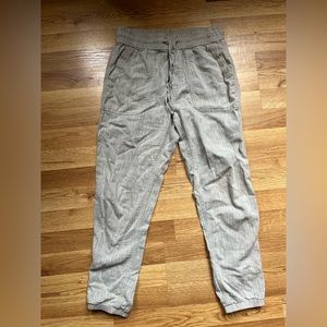 Gap. XS. Light gray. Linen joggers.